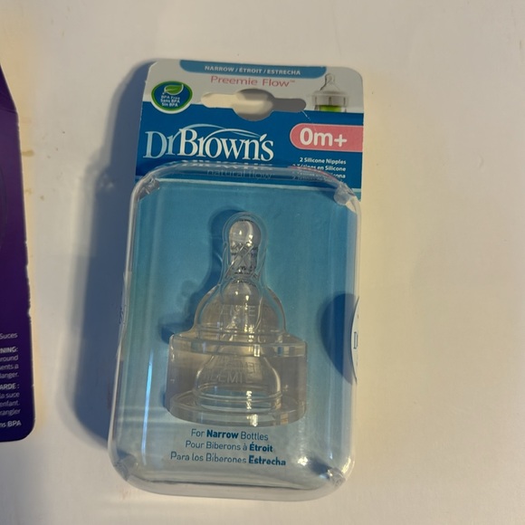 Dr. Brown brand new anticolic bottles along with two silicon, nipples - Picture 4 of 6